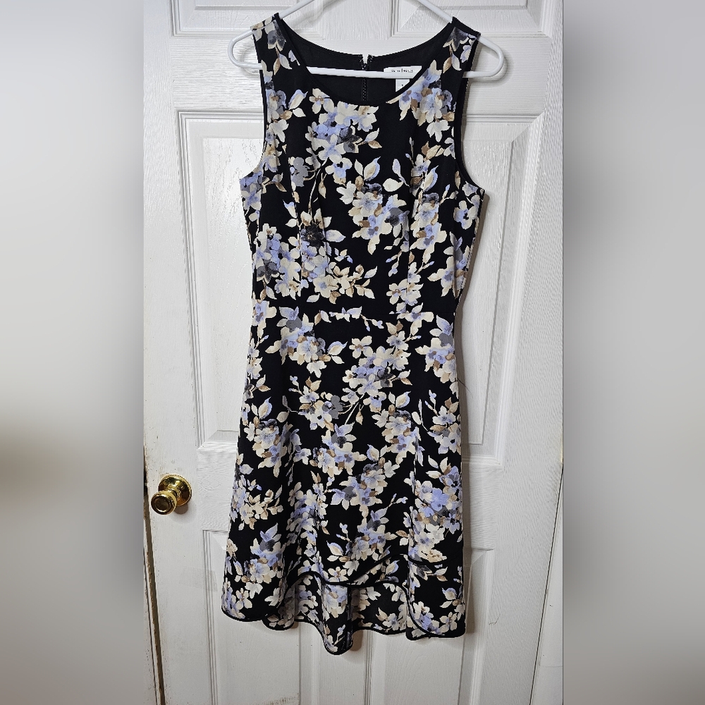 White House BM  Asymmetrical Floral Sleeveless Dress Size 8